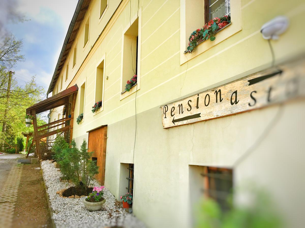 Penzion Pegas Depoltovice Nova Role Exterior photo