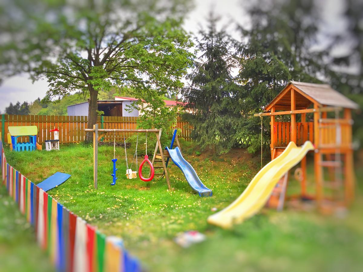 Penzion Pegas Depoltovice Nova Role Exterior photo